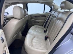 
										Jaguar X-Type 3.0 V6 Se At full									