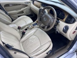 
										Jaguar X-Type 3.0 V6 Se At full									