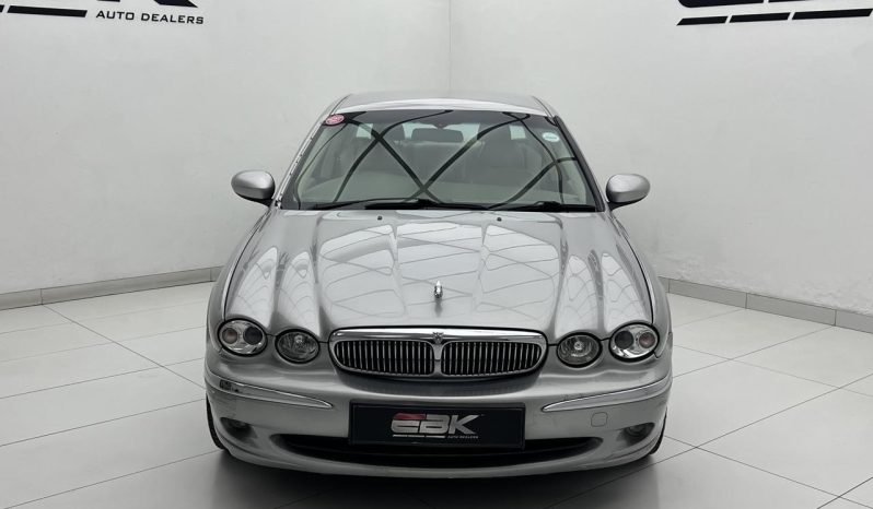 
								Jaguar X-Type 3.0 V6 Se At full									