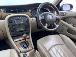 
										Jaguar X-Type 3.0 V6 Se At full									