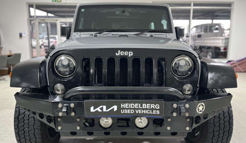 
								JEEP WRANGLER WRANGLER UNLTD SAHARA 3.6L V6 A/T full									