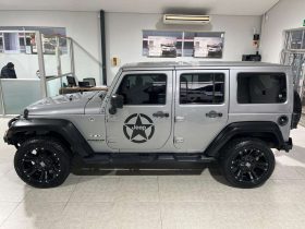 JEEP WRANGLER WRANGLER UNLTD SAHARA 3.6L V6 A/T