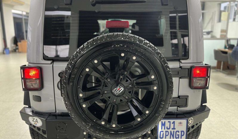 
								JEEP WRANGLER WRANGLER UNLTD SAHARA 3.6L V6 A/T full									