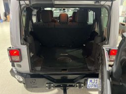
										JEEP WRANGLER WRANGLER UNLTD SAHARA 3.6L V6 A/T full									