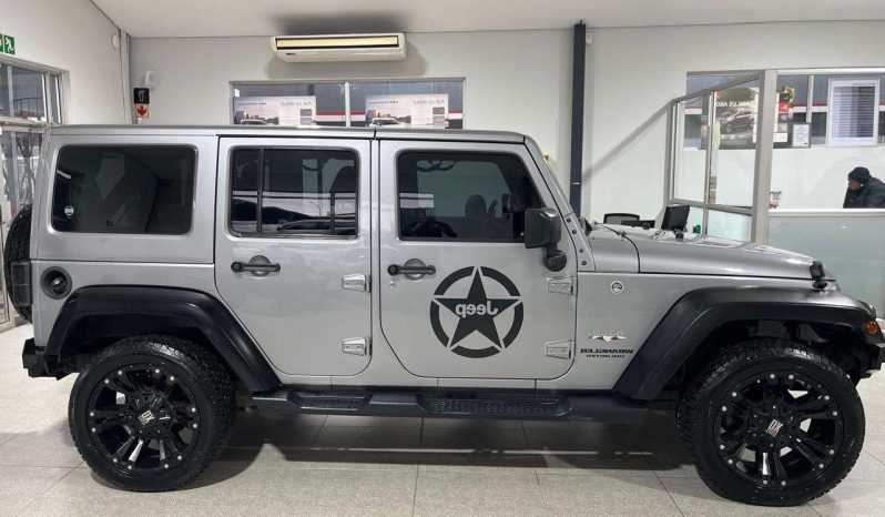
								JEEP WRANGLER WRANGLER UNLTD SAHARA 3.6L V6 A/T full									