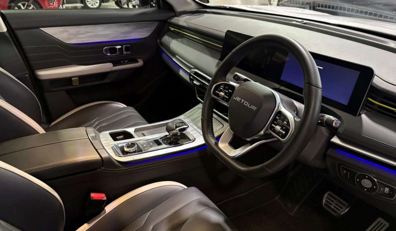 
								Jetour Dashing Momentum 1.5T 6DCT 5seats full									