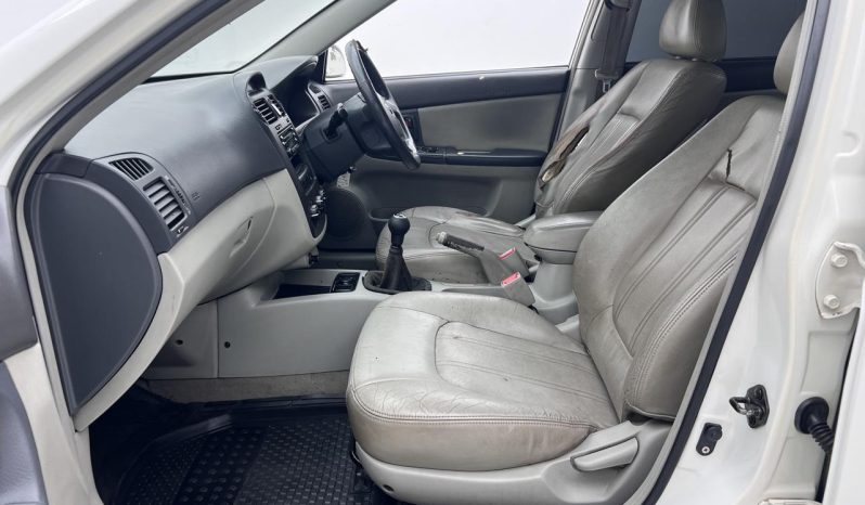 
								Kia Cerato 2.0 Crdi 4-Door full									