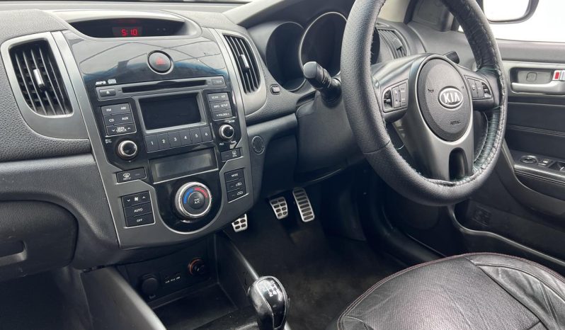 
								Kia Cerato 2.0 Koup full									