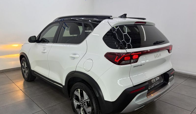 
								Kia Sonet 1.5 Ex full									