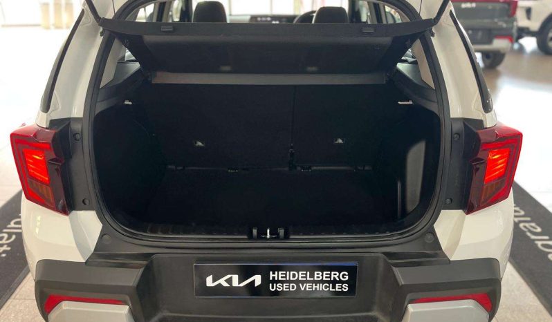 
								KIA Sonet SONET 1.5 LX CVT full									