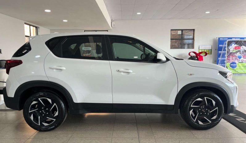 
								KIA Sonet SONET 1.5 LX CVT full									