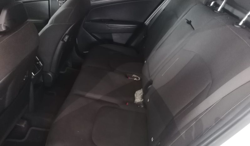 
								KIA SPORTAGE SPORTAGE 1.6 CRDI LX A/T full									
