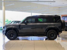 Land Rover Defender 110 3.0D D350 X-Dynamic Hse (257kW)