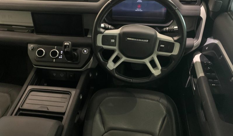 
								Land Rover Defender 110 AWD 2.0 D 177kW D240 X-Dynamic SE full									
