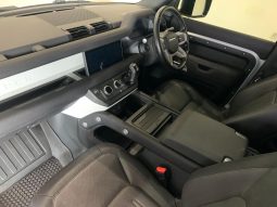 
										Land Rover Defender 110 AWD 2.0 D 177kW D240 X-Dynamic SE full									