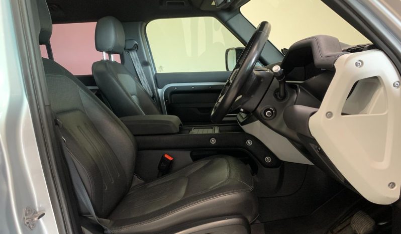
								Land Rover Defender 110 AWD 2.0 D 177kW D240 X-Dynamic SE full									