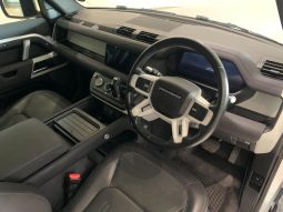 
										Land Rover Defender 110 AWD 2.0 D 177kW D240 X-Dynamic SE full									