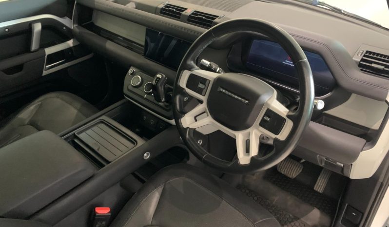 
								Land Rover Defender 110 AWD 2.0 D 177kW D240 X-Dynamic SE full									