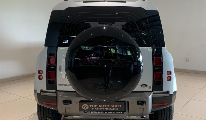 
								Land Rover Defender 110 AWD 2.0 D 177kW D240 X-Dynamic SE full									