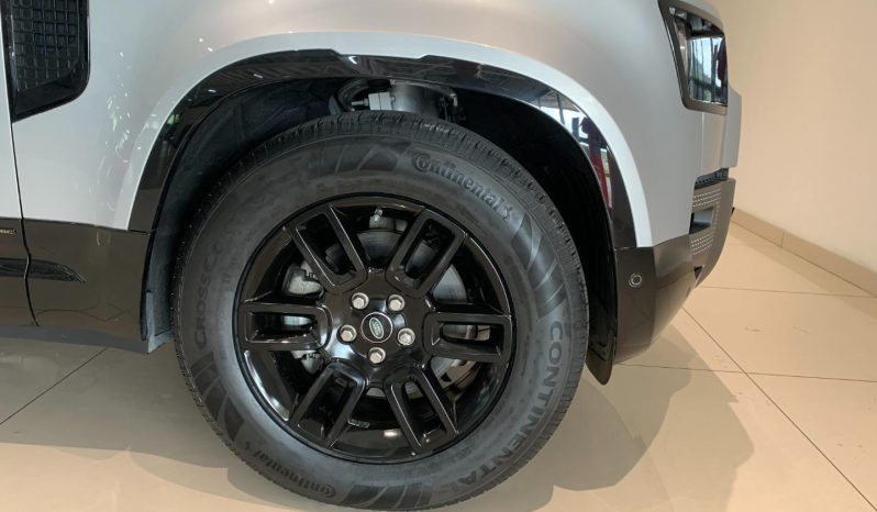 
								Land Rover Defender 110 AWD 2.0 D 177kW D240 X-Dynamic SE full									