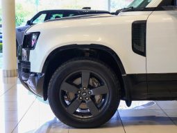 
										Land Rover Defender 110 D300 X-Dynamic Hse Awd (221kW) full									