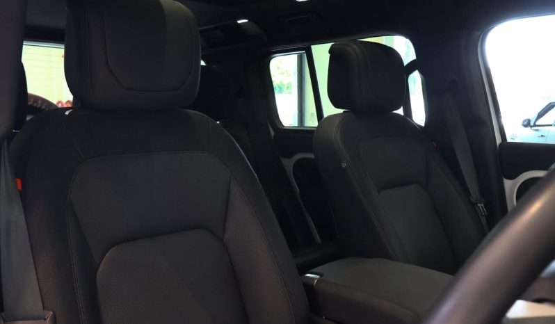 
								Land Rover Defender 110 D300 X-Dynamic Hse Awd (221kW) full									