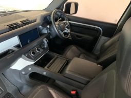 
										Land Rover Defender 90 AWD 3.0 P 294kW P400 X-Dynamic SE full									
