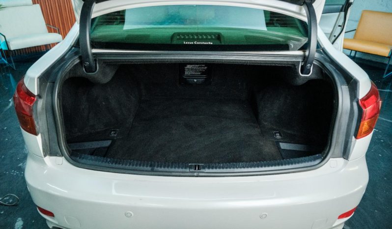 
								Lexus Is250 250 Se At full									