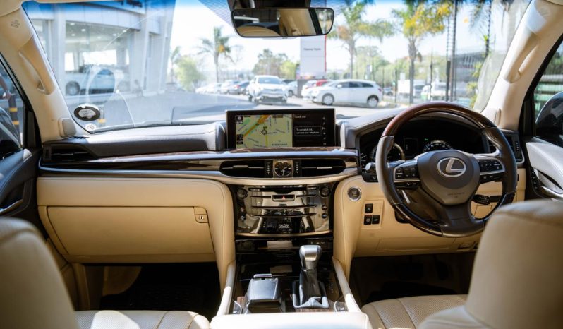 
								Lexus LX 570 full									