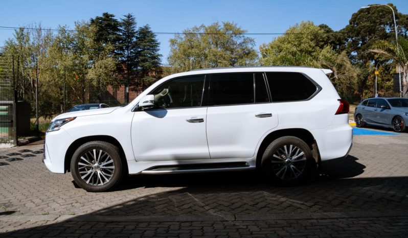 
								Lexus LX 570 full									