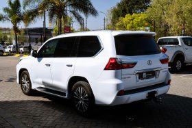 Lexus LX 570