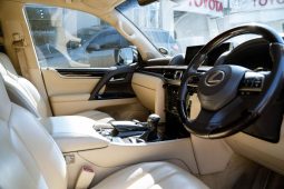 
										Lexus LX 570 full									