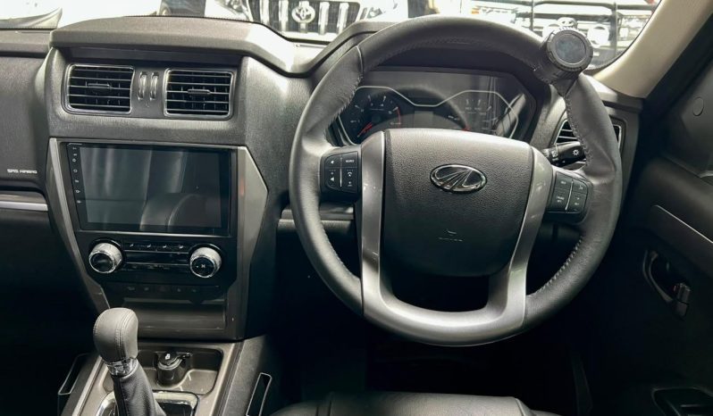 
								Mahindra Pik Up 2.0 Mhawk S11 Karoo Dusk D Cab 4X4 full									