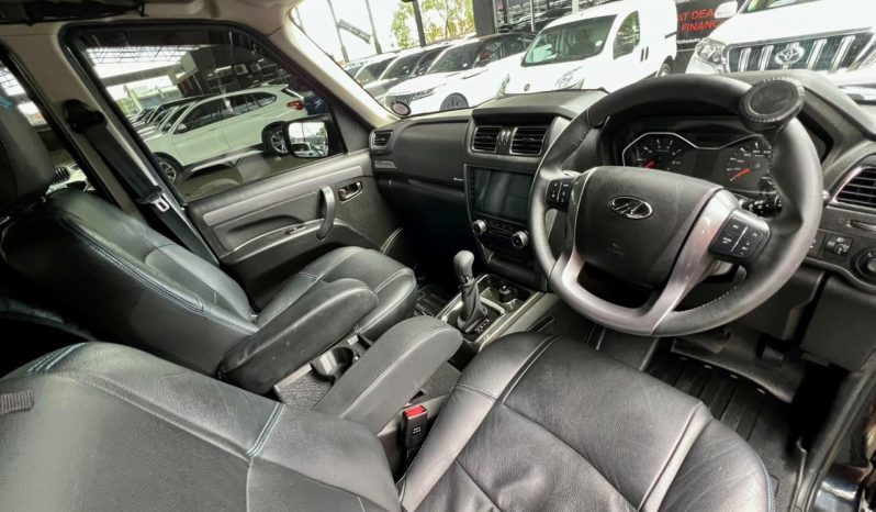 
								Mahindra Pik Up 2.0 Mhawk S11 Karoo Dusk D Cab 4X4 full									