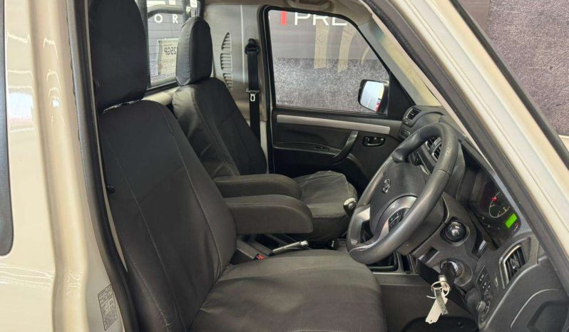 
								Mahindra Pik Up 2.2 Mhawk S Cab 4X2 S6 Refresh full									