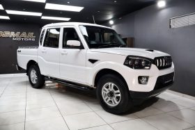 Mahindra Pik Up 2.2 Mhawk S11 Karoo D Cab 4X4 At