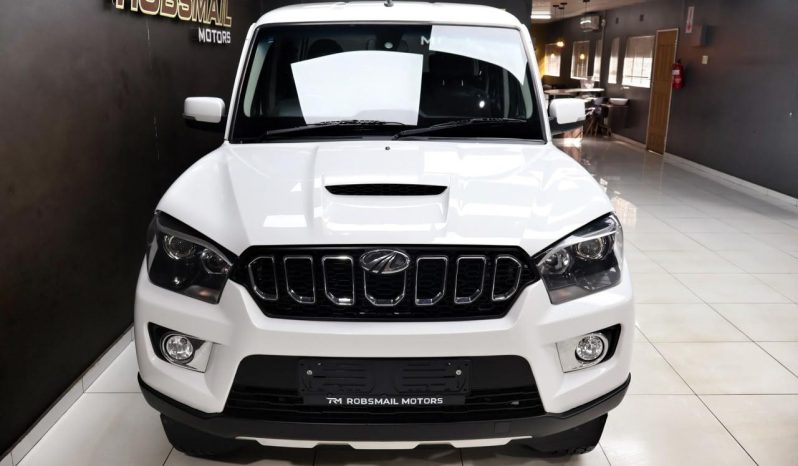 
								Mahindra Pik Up 2.2 Mhawk S11 Karoo D Cab 4X4 At full									