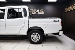Mahindra Pik Up 2.2 Mhawk S11 Karoo D Cab 4X4 At