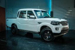 Mahindra Pik Up 2.2 Mhawk S11 Karoo D Cab 4X4 At
