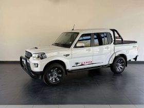 Mahindra Pik Up 2.2 Mhawk S11 Karoo D Cab 4X4 At