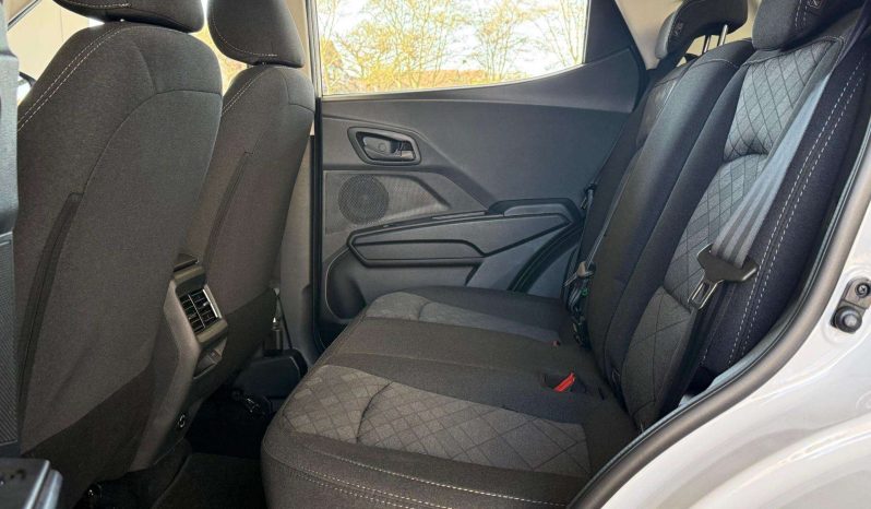 
								Mahindra Xuv3XO 1.2T Mx2 At full									