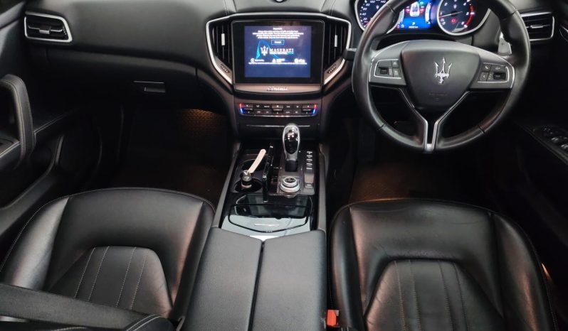 
								Maserati Ghibli 3.0 V6 Diesel full									