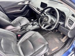 
										Mazda 3 1.6 Dynamic 5-Door full									