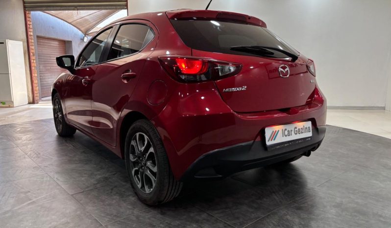
								Mazda Mazda2 1.5 De Hazumi At full									
