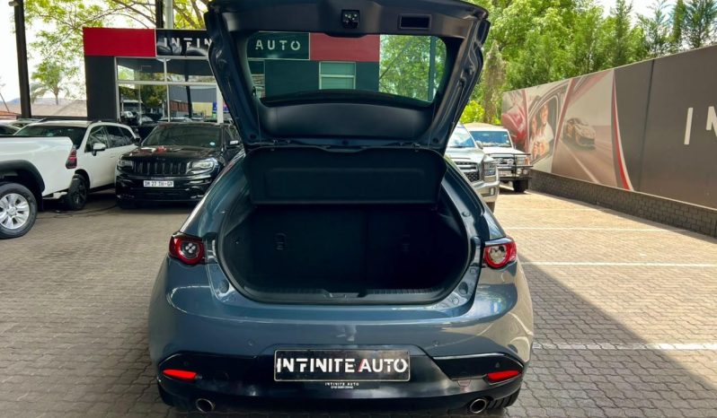
								Mazda Mazda3 Hatch 1.5 Dynamic At full									