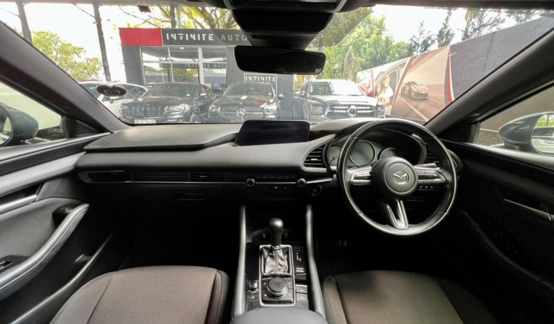
								Mazda Mazda3 Hatch 1.5 Dynamic At full									
