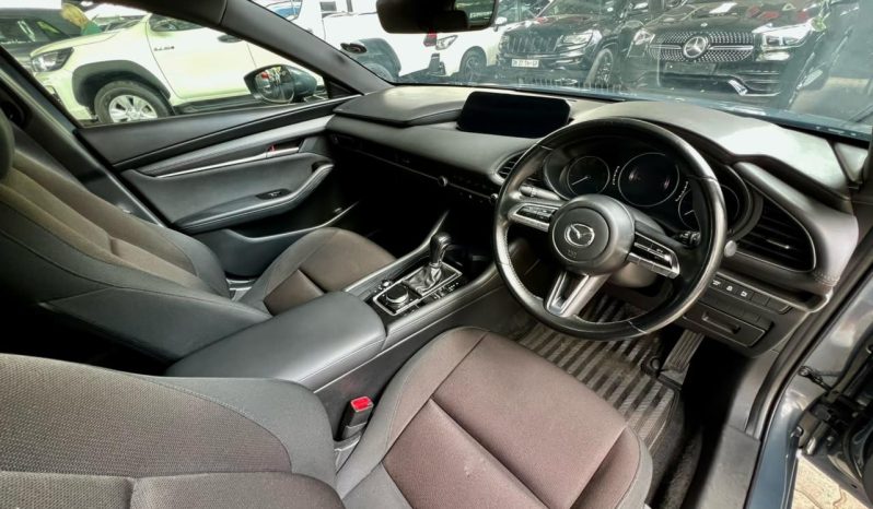 
								Mazda Mazda3 Hatch 1.5 Dynamic At full									
