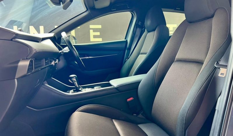 
								Mazda Mazda3 Hatch 1.5 Dynamic At full									