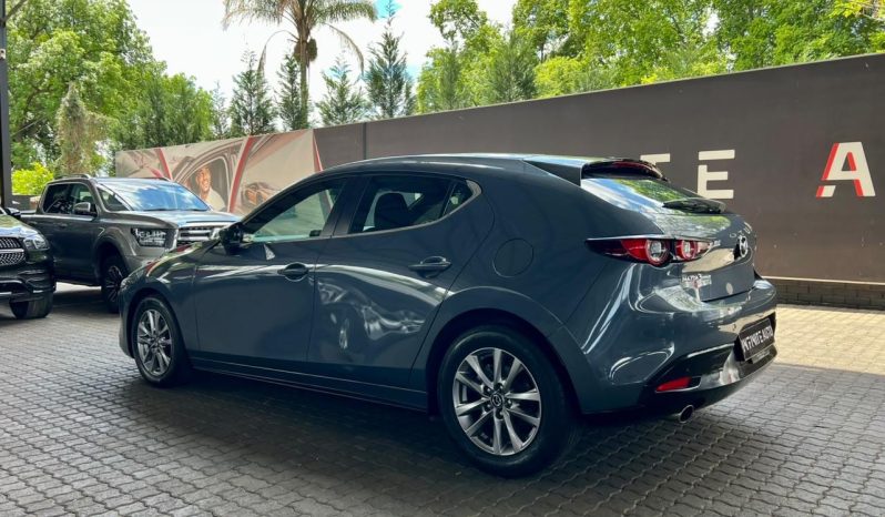 
								Mazda Mazda3 Hatch 1.5 Dynamic At full									