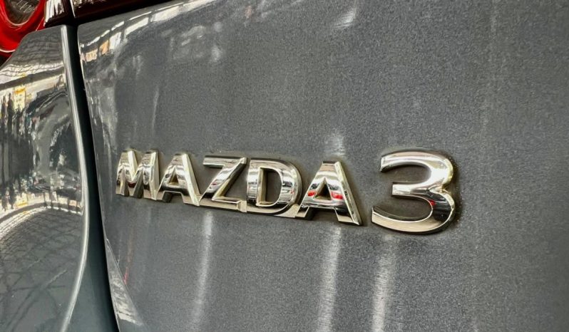 
								Mazda Mazda3 Hatch 1.5 Dynamic At full									